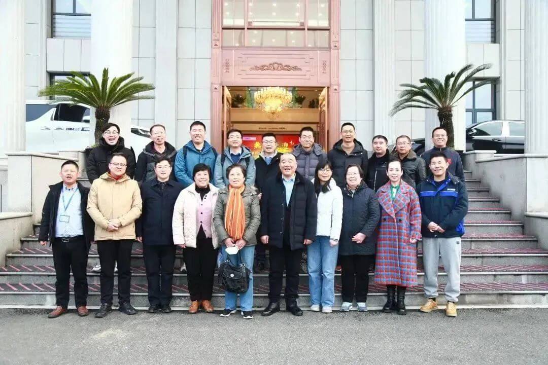 湯姆快訊丨江蘇農(nóng)藥“智改數(shù)轉(zhuǎn)”團標編制第一起草單位——江蘇湯姆集團!